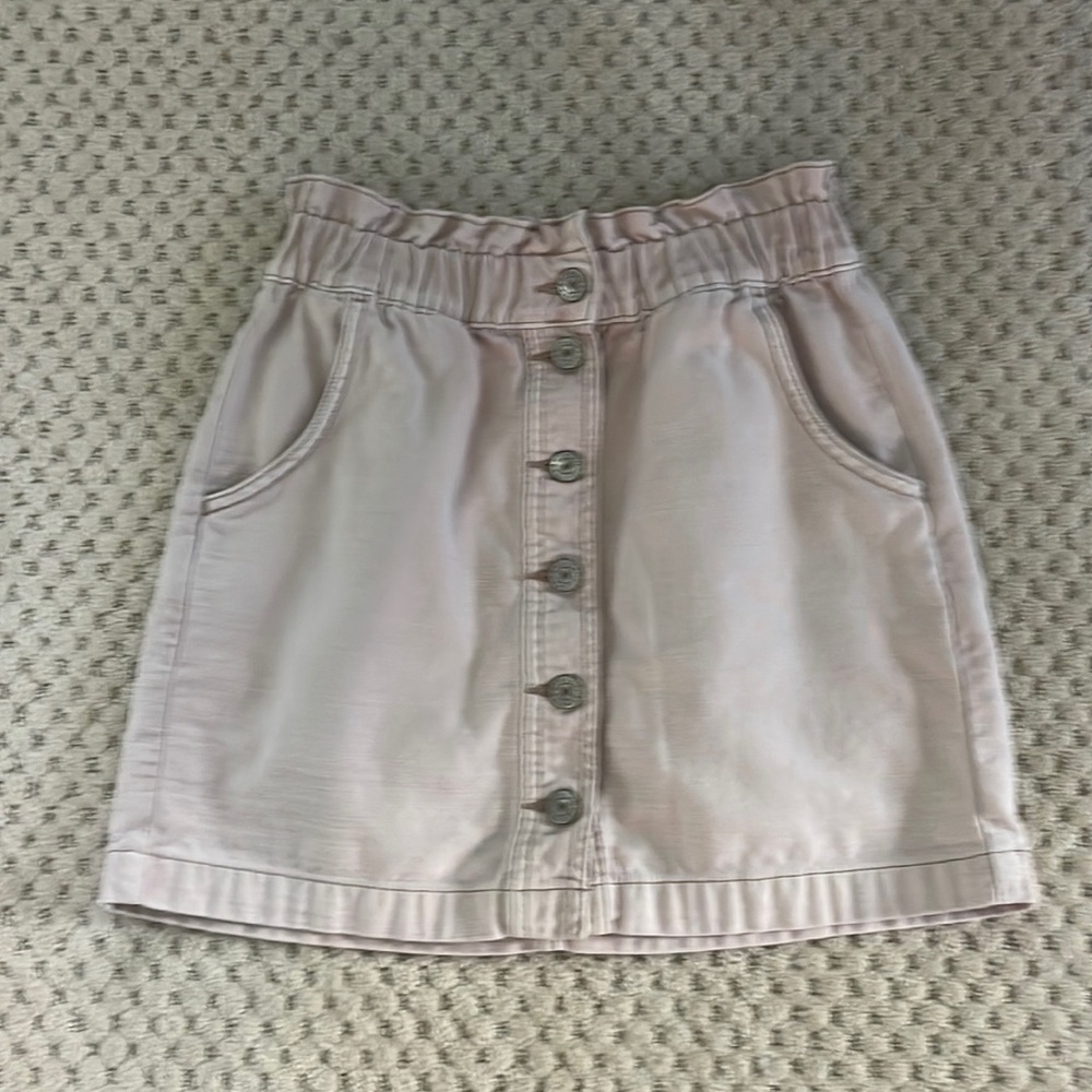 pink skirt